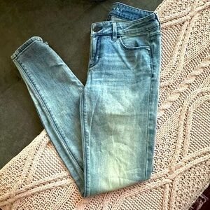 NWOT White House Black Market Jeans The Skinny